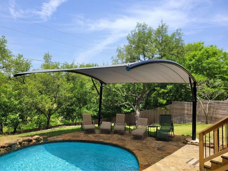 مظلات مسابح مقوسة